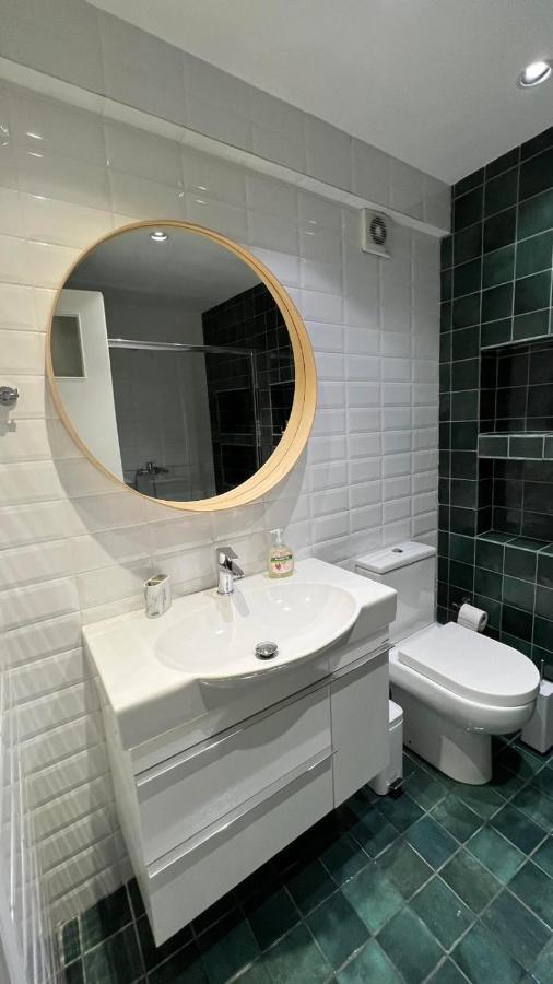 Crown Syntagma Apartment Athen Eksteriør bilde